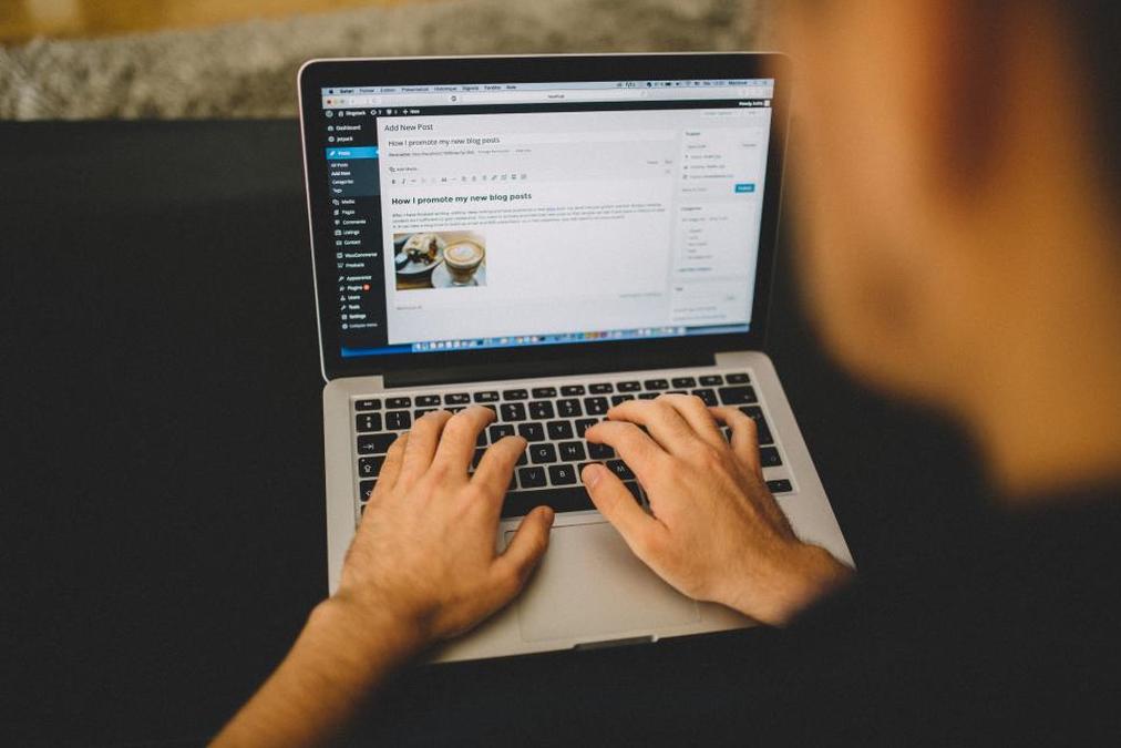 Revolutionize Content Creation: AI-Powered Blog Posts