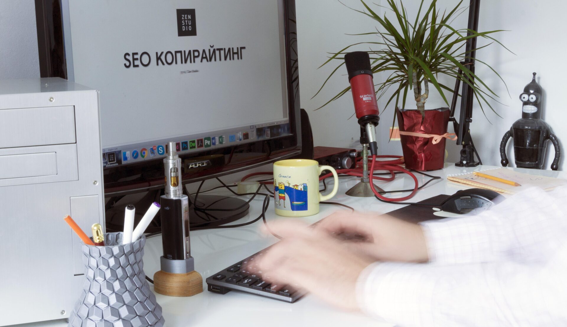 Maximize Your Writing Efficiency with an AI Copywriting Assistant
