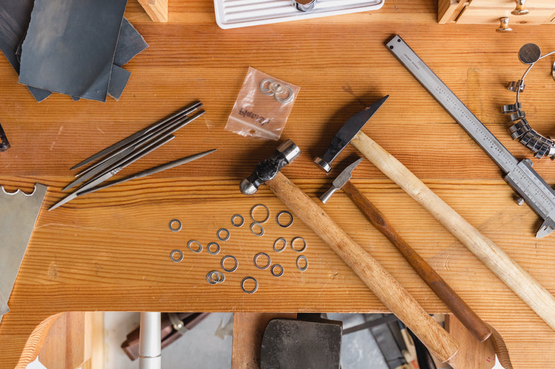 findings and tools on workbench - Image of Research, Organizing Your Findings